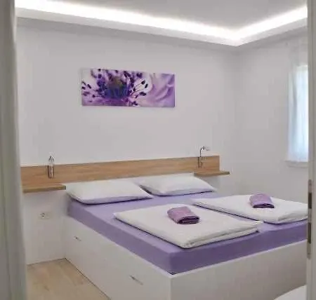 In Ljubac/zadar Riviera 31380 Apartment *